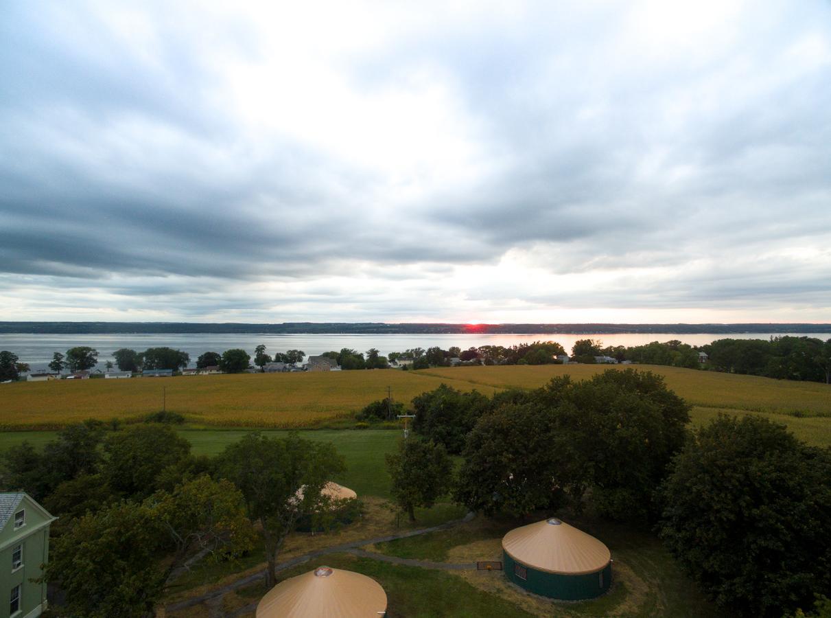 Yale Manor B&B & Yurt Glamping Exterior foto